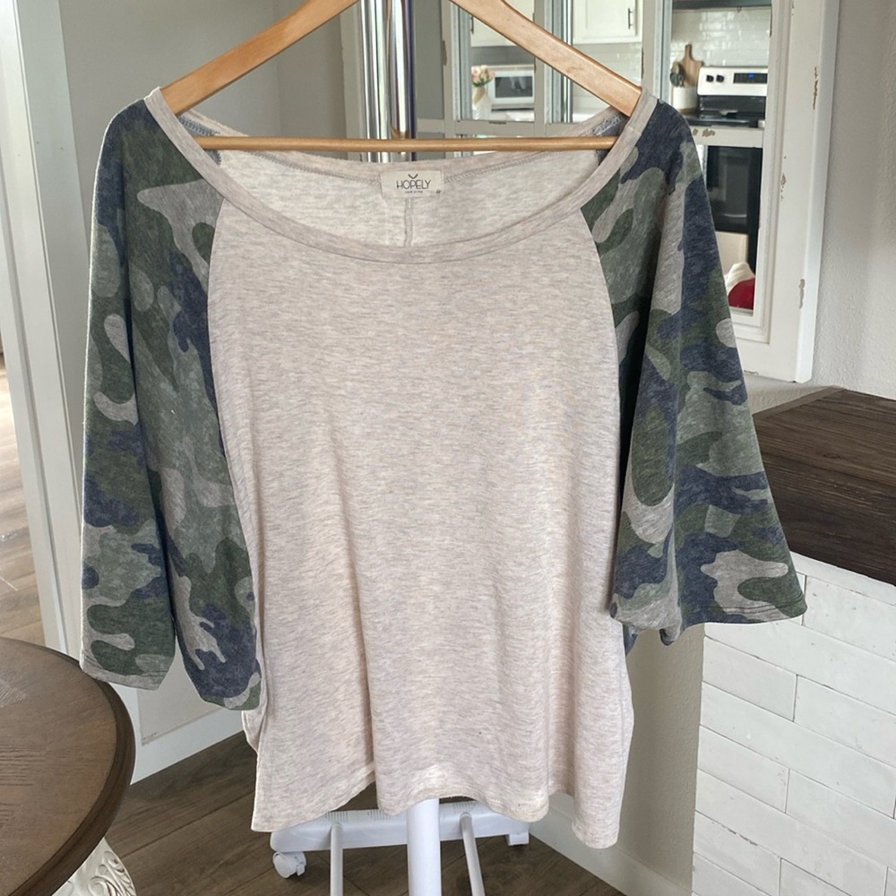 Hopely oversized camo top